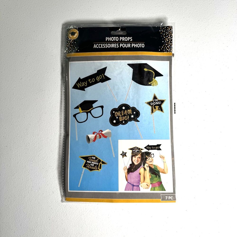 Graduation 7 Pc Photo Props - Party Decor‎ and One Grad Cap Decoration Cap Cover - Picture 2 of 5